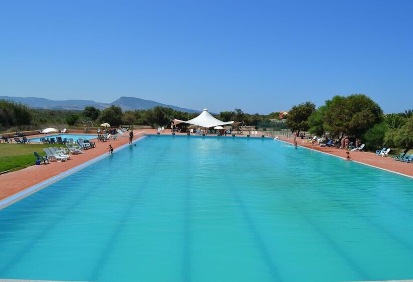 酒店 Mimose Beach Village