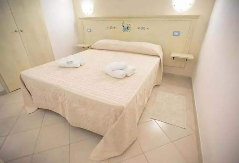 Szálloda Mimose Beach Village