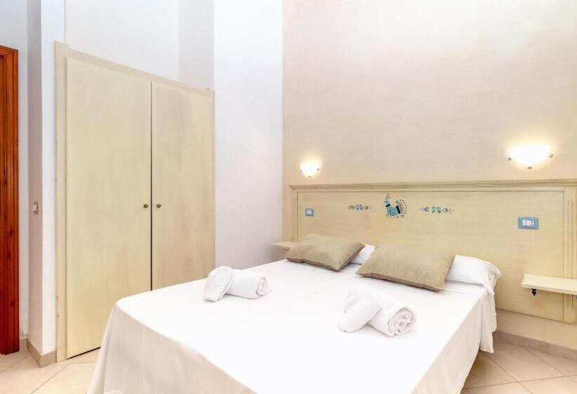 酒店 Mimose Beach Village