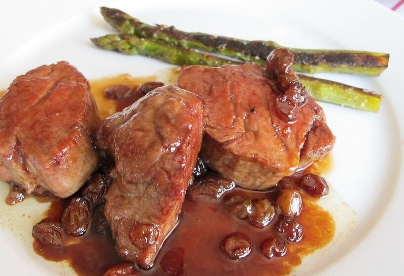 هتل Restaurant Camp Del Serrat