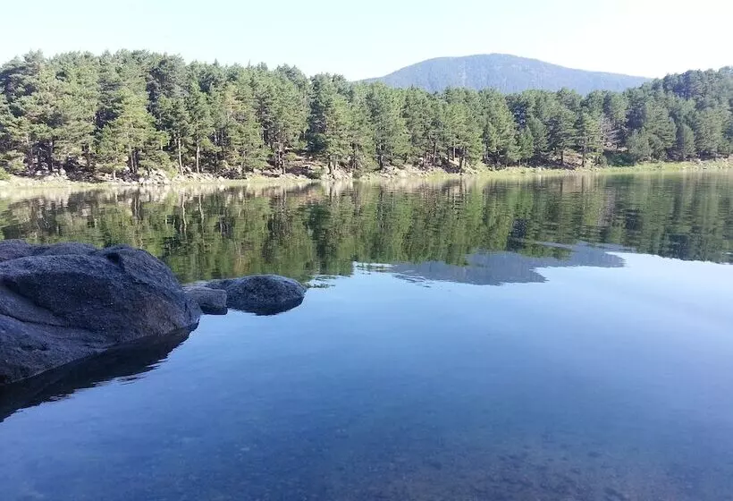 هتل Restaurant Camp Del Serrat