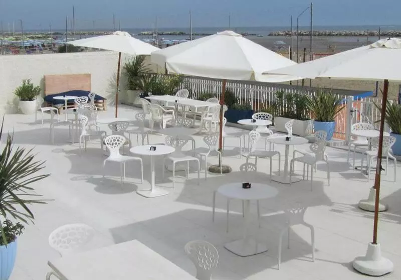 호텔 Riviera Mare Beach Life