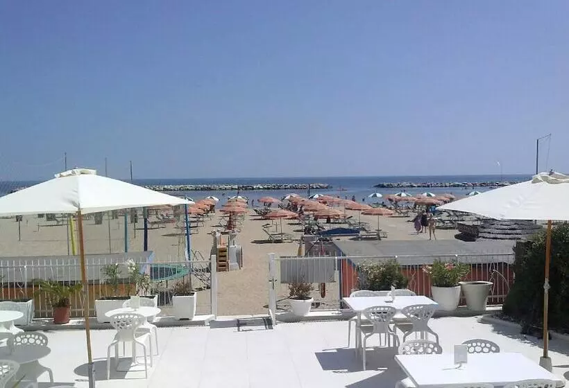 호텔 Riviera Mare Beach Life