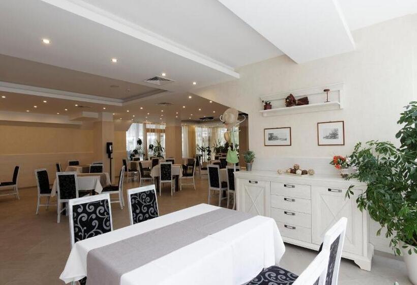 هتل Slavey   All Inclusive