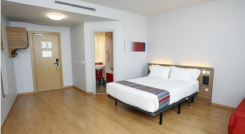 酒店 Travelodge Valencia Aeropuerto