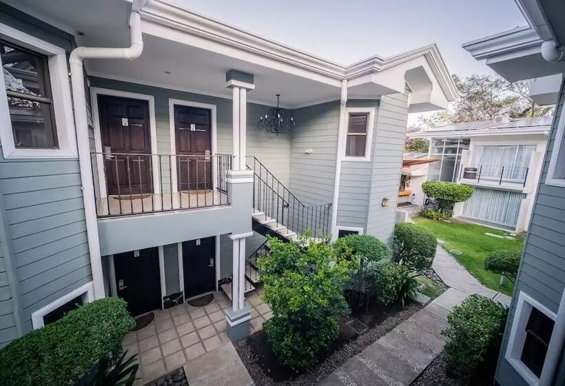 Отель Villa Los Candiles