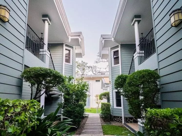 Отель Villa Los Candiles