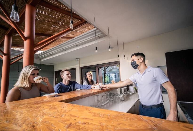 فندق Villa Los Candiles