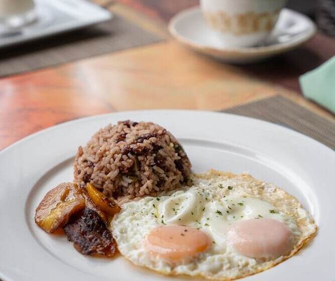 فندق Villa Los Candiles