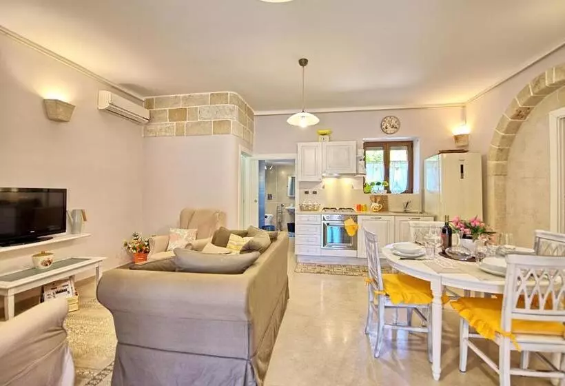 Lamia Santo Arcangelo By Posarellivillas