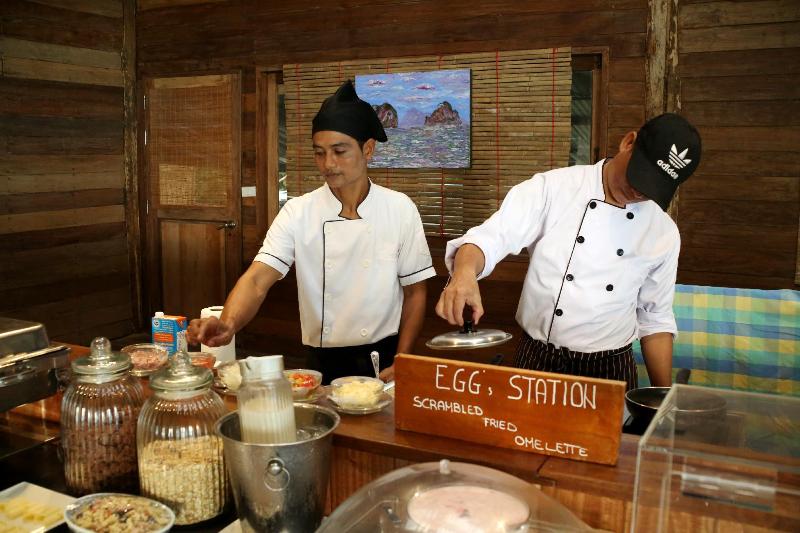 Thapwarin Resort   Green