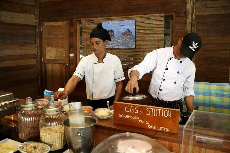 Thapwarin Resort   Green