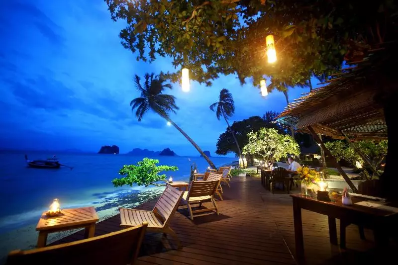 Thapwarin Resort   Green