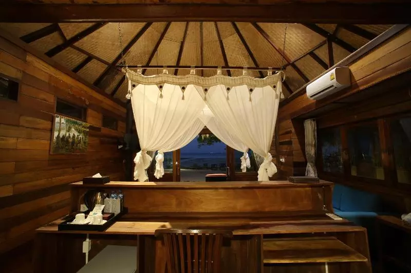 Thapwarin Resort   Green