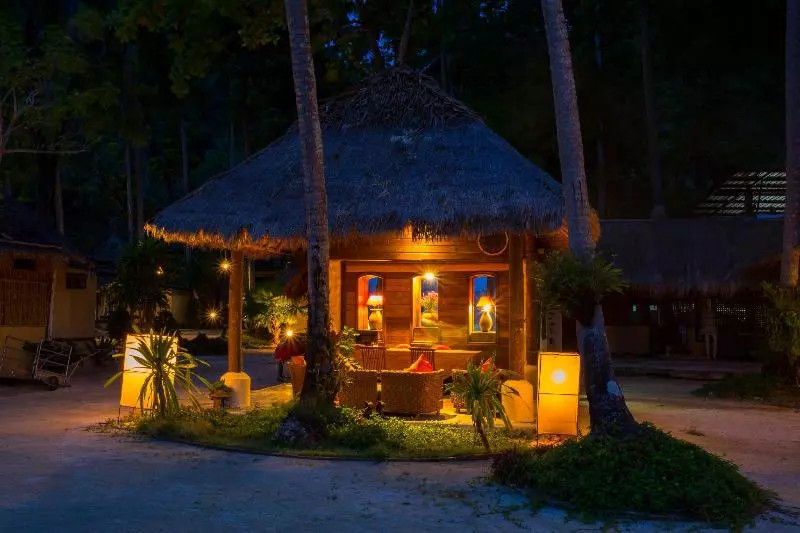 Thapwarin Resort   Green