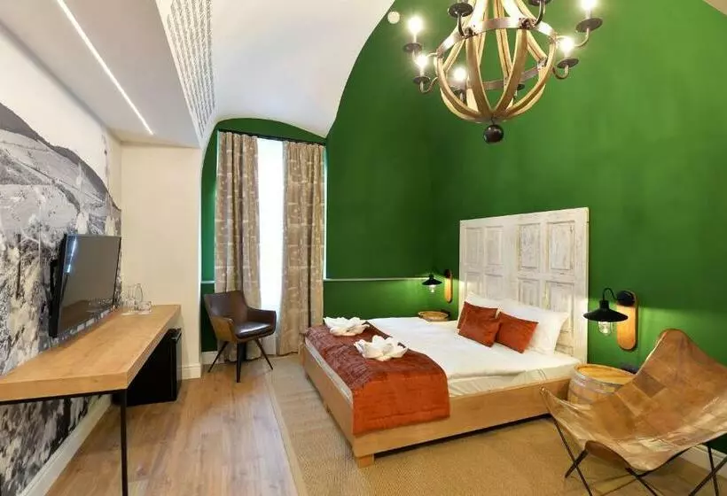 Hotelli 1552 Boutique