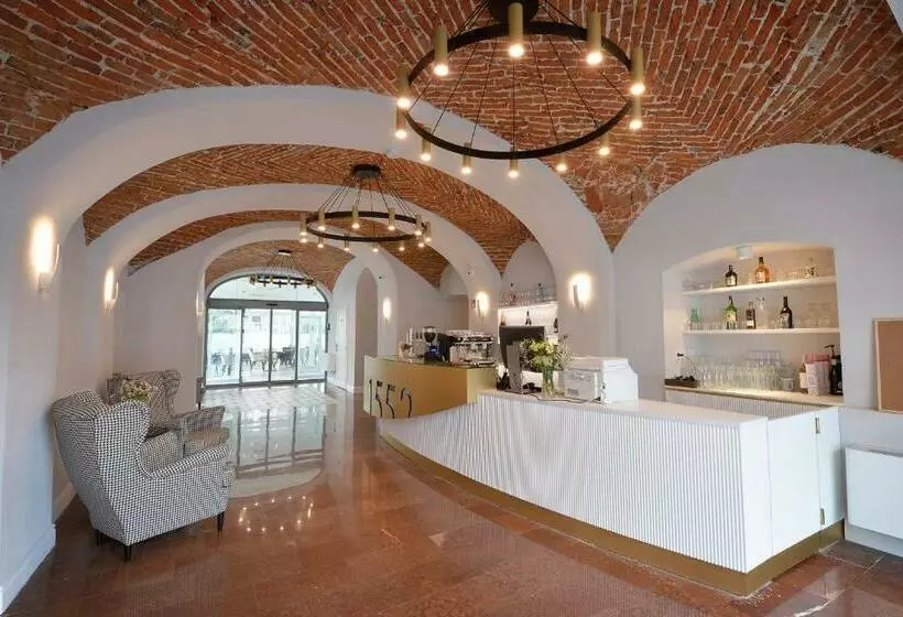 Hotelli 1552 Boutique