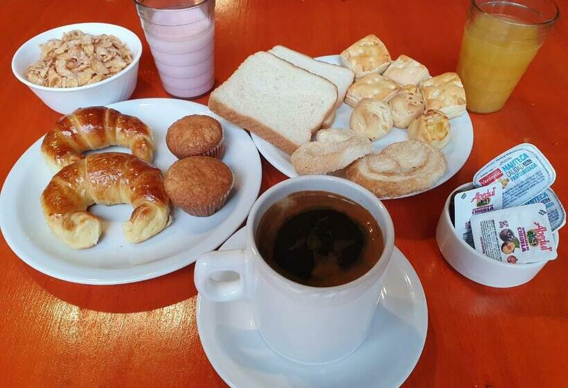 هتل Aatrac Iguazú