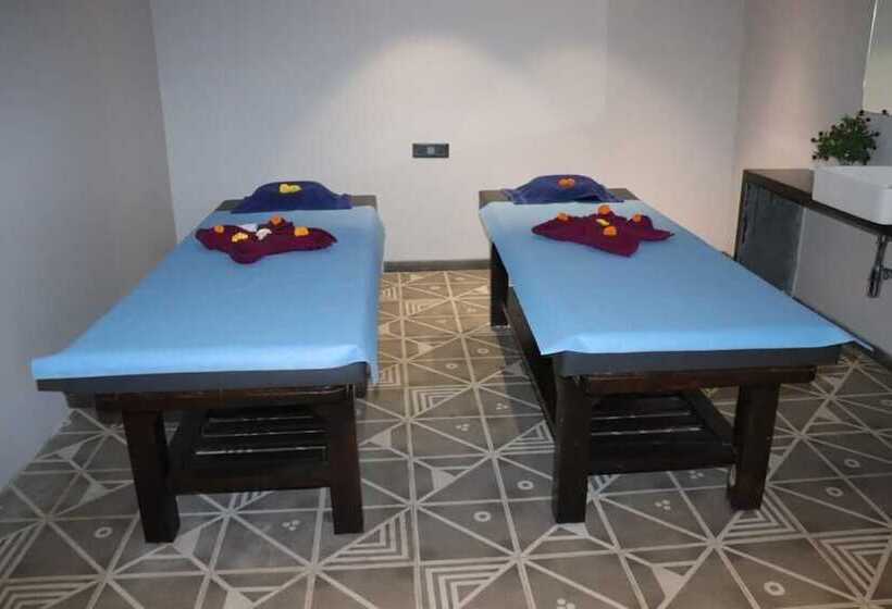 Hotel Devka Beach Resort