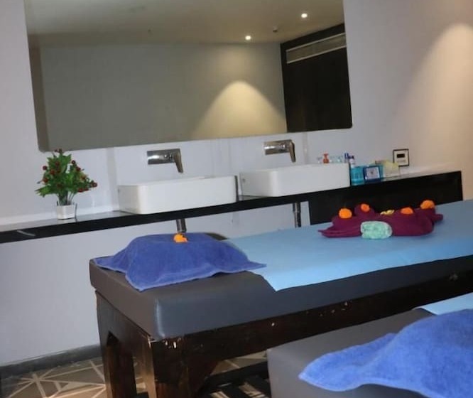 Hotel Devka Beach Resort