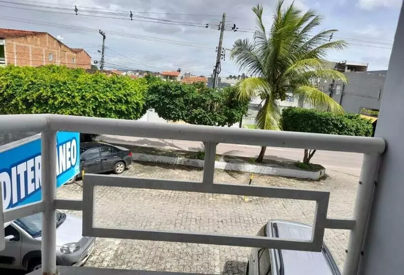 Hotelli Mediterrâneo