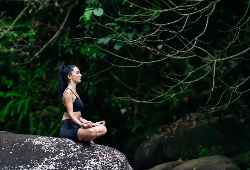 Hotelli Moksha At Kitulgala   Rainforest Boutique