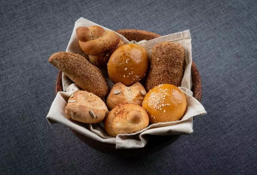 Hotelli Moksha At Kitulgala   Rainforest Boutique