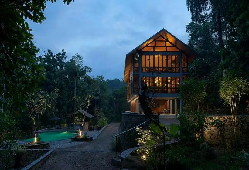 Hotelli Moksha At Kitulgala   Rainforest Boutique