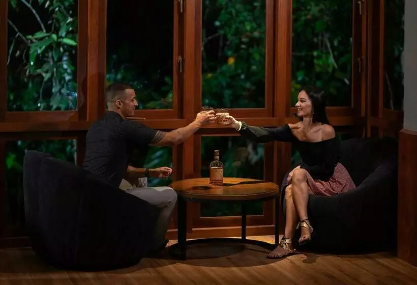 Hotelli Moksha At Kitulgala   Rainforest Boutique