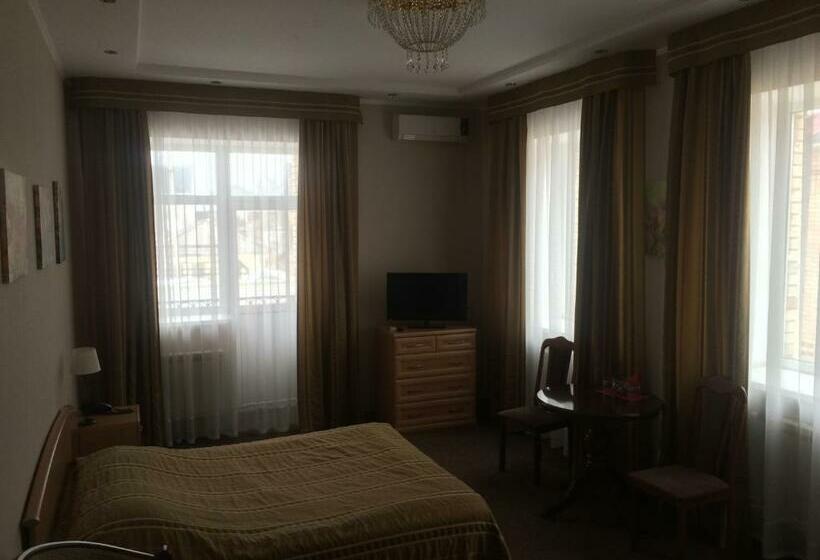 هاستل Altyn Adam