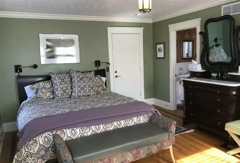 Aamiaismajoitus (B&B) Burnt Toast Inn