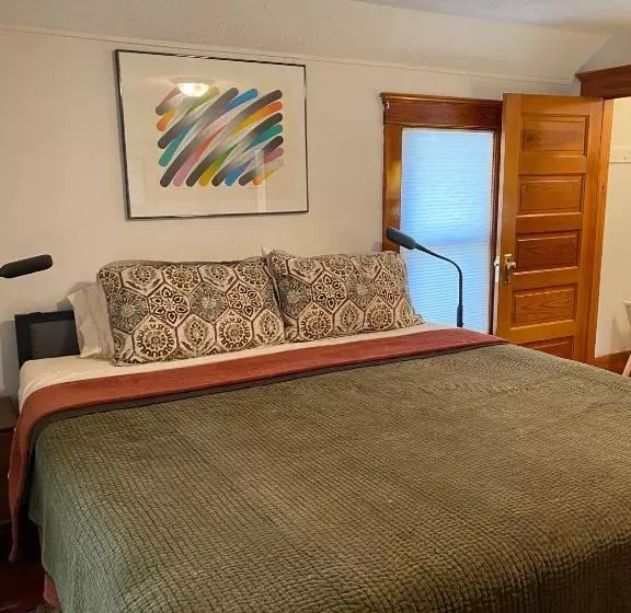 Aamiaismajoitus (B&B) Burnt Toast Inn