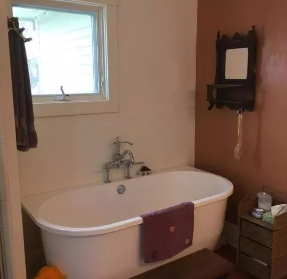 Aamiaismajoitus (B&B) Burnt Toast Inn