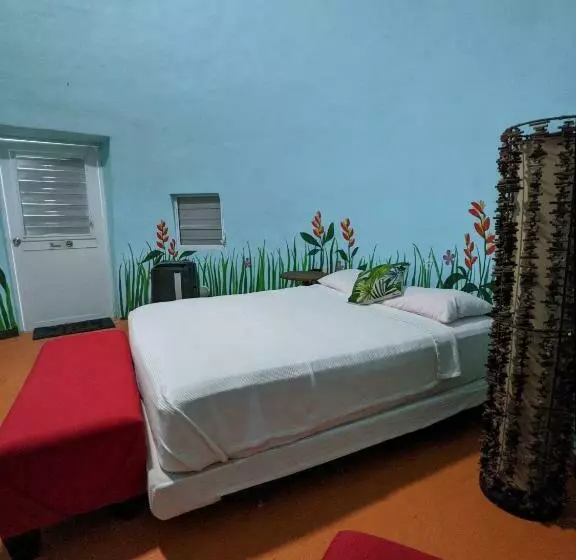 تختخواب و صبحانه La Casa De Vida Natural