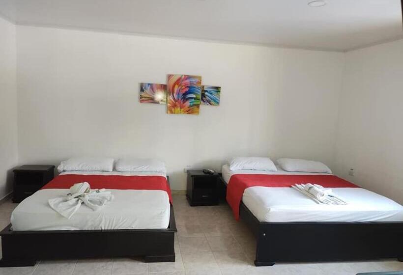 ホテル Campo Verde