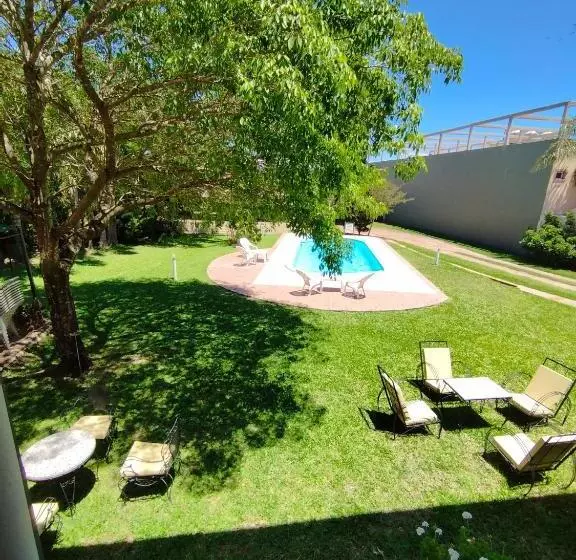 هتل Piedras Del Lago