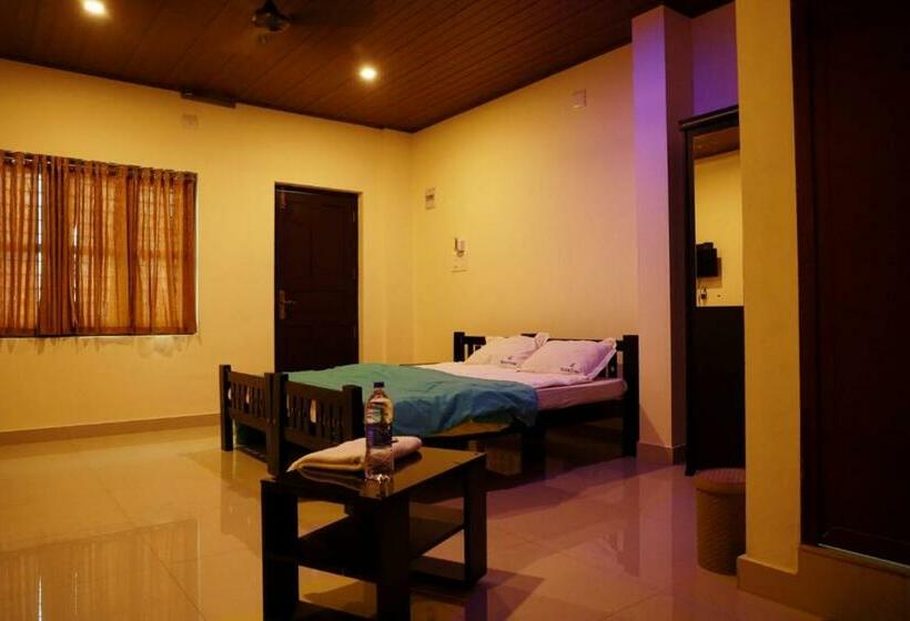 Hotel Town Gate Rest House