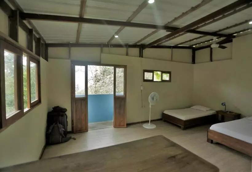 ペンション Choibana Ecolodge