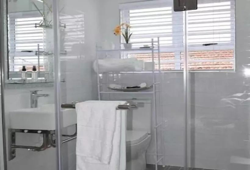 Majatalo Dei Gratia Guesthouse