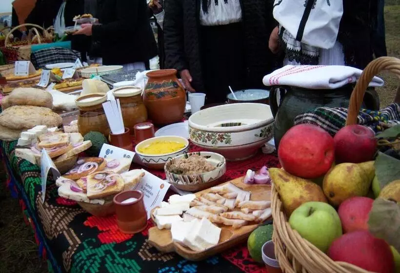 Majatalo La Curtea Porumbaceana