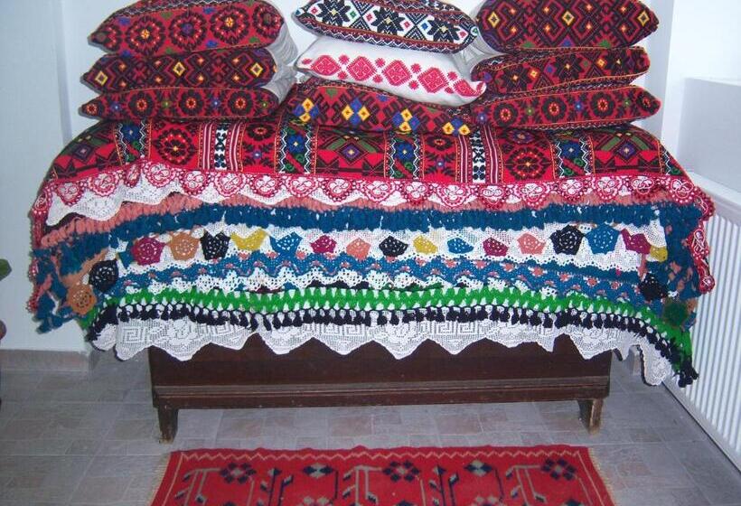 بنسيون La Curtea Porumbaceana