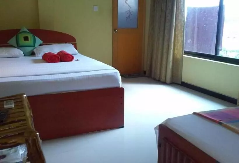 Majatalo Moon Light Guest House