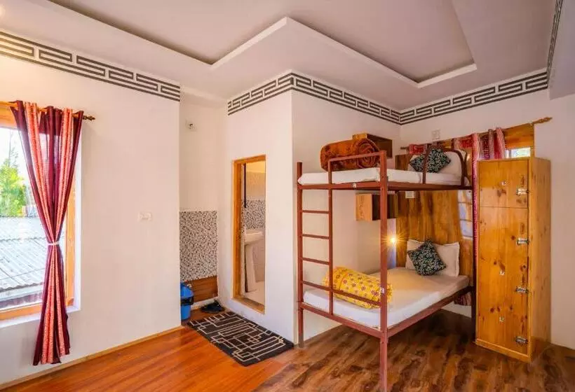 Pensione Rainbow Hostelier