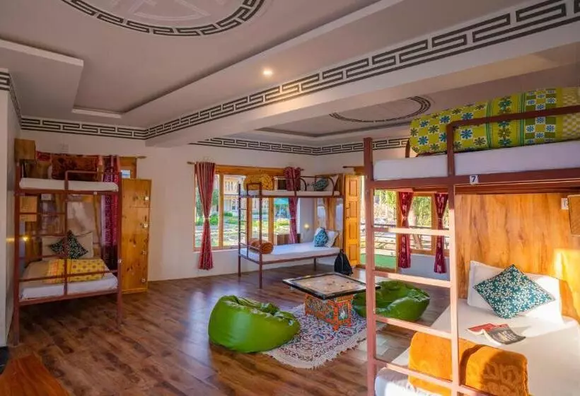 Pensione Rainbow Hostelier