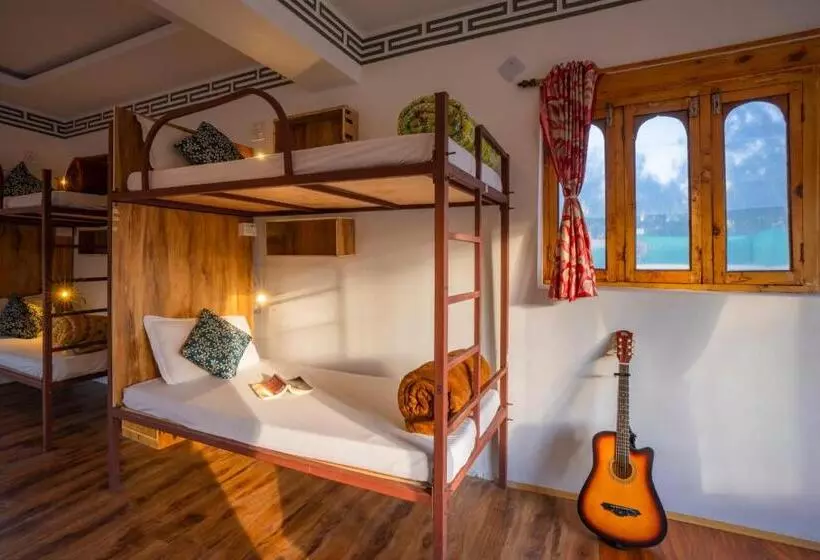 Pensione Rainbow Hostelier