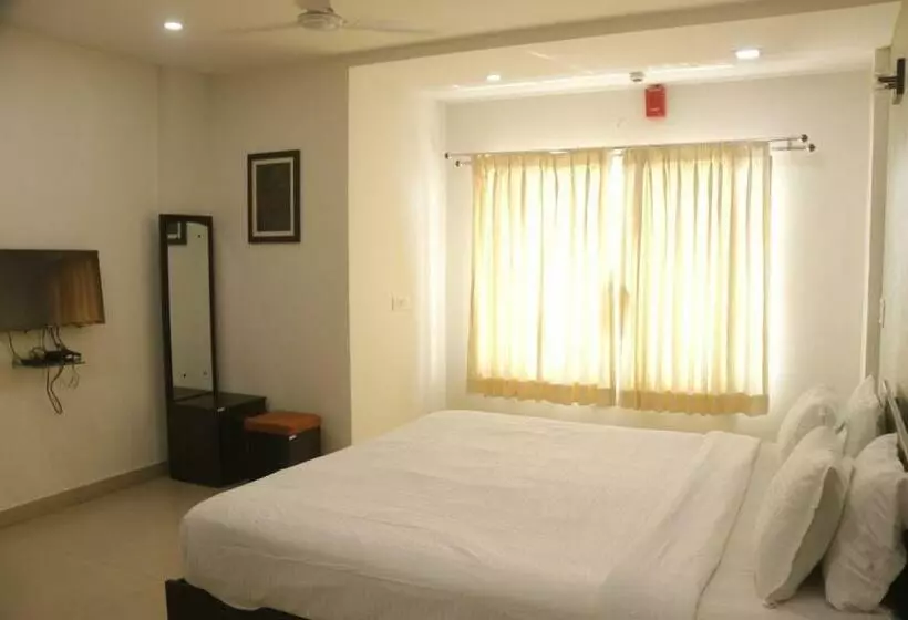 هتل Vits Select Daman