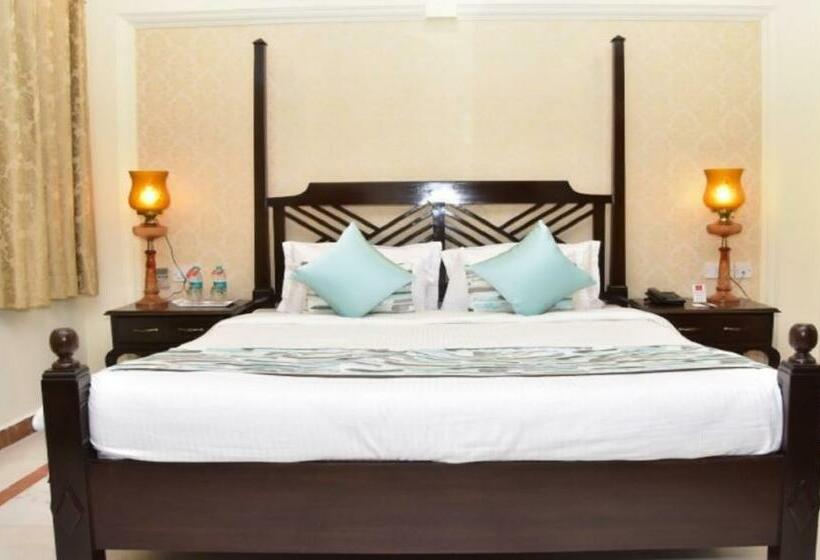 ホテル Shree Vallabh Vilas Lords Plaza Nathdwara   Pure Veg