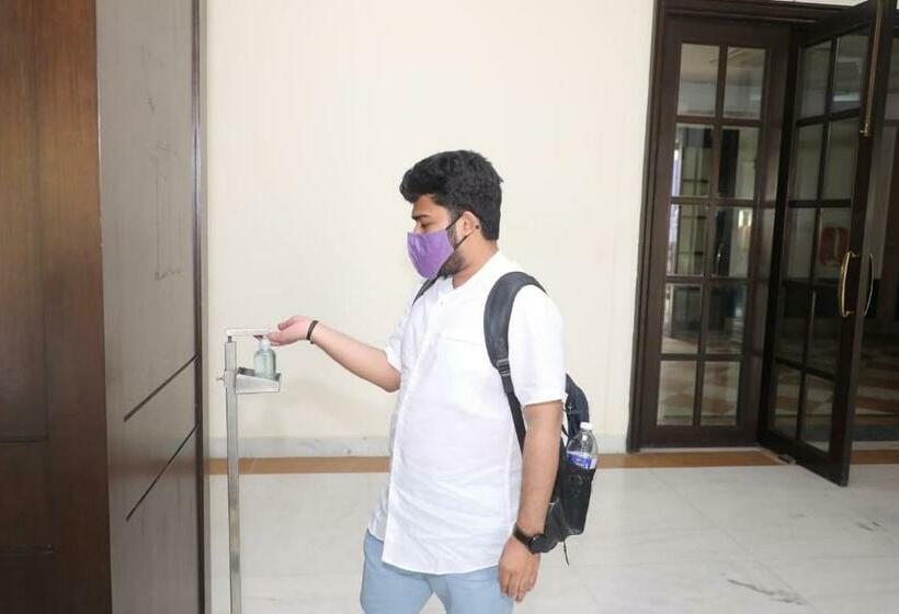 ホテル Shree Vallabh Vilas Lords Plaza Nathdwara   Pure Veg