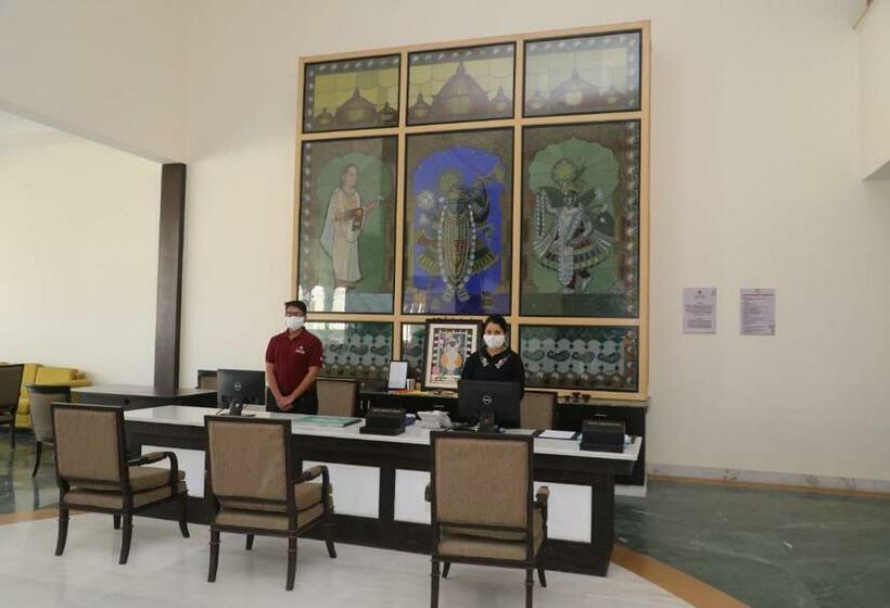 ホテル Shree Vallabh Vilas Lords Plaza Nathdwara   Pure Veg