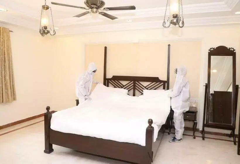 Hotelli Shree Vallabh Vilas Lords Plaza Nathdwara   Pure Veg